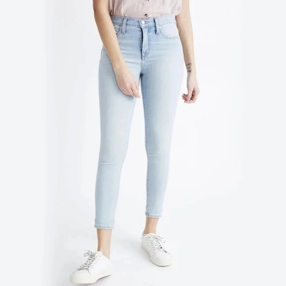 Madewell 9" Mid-Rise Skinny CropJeans in Coolmax Denim Edition - Picture 2 of 8